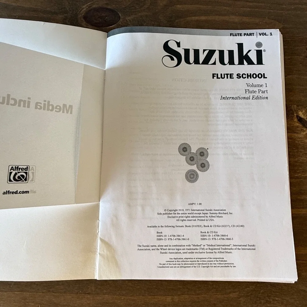 Suzuki Flute School Volume 1 Flute Part Book & CD International Edition‎